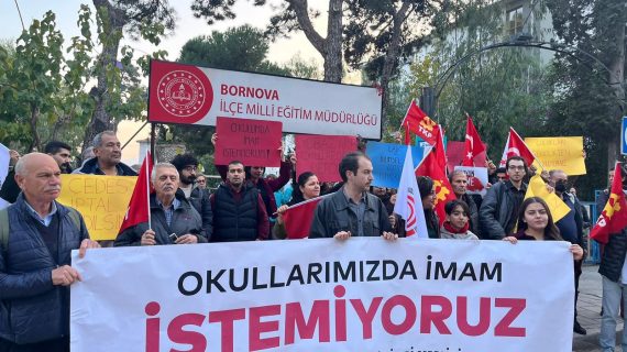 İzmir Bornova laiklik için ayakta: Okullarımızda imam istemiyoruz!